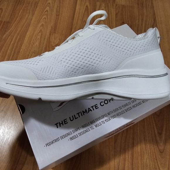 Skechers GO WALK Arch Fit - Motion Breeze Women Shoes - Picture 5 of 15